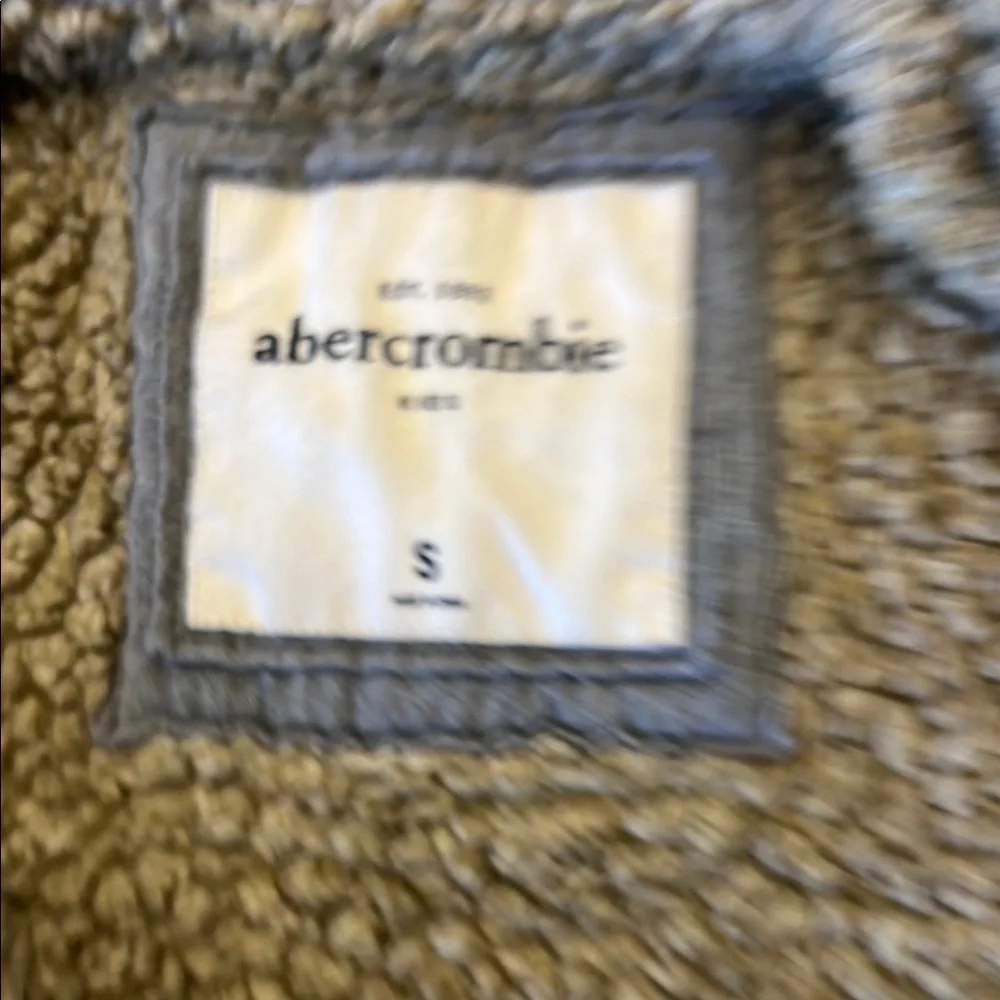 Abercrombie Kids Gray Sherpa Lined Zip-Up Hoodie Jacket with Hood Boy’s‎ Small